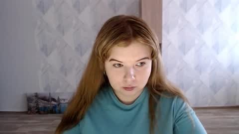 Melina online show from October 19, 9:47 am