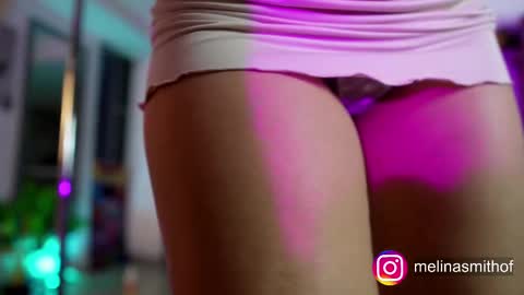 MelinaSmith  online show from September 18, 11:09 pm