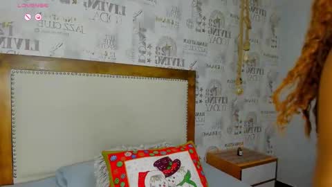 M E L I N A  online show from December 17, 7:31 pm