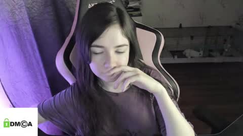 melisanilson online show from February 24, 4:05 am