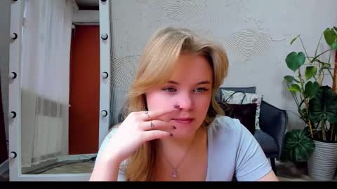 Sophia online show from October 23, 12:28 pm