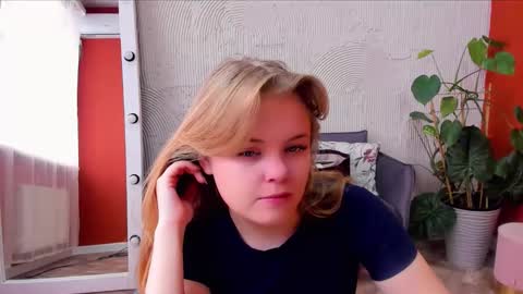 Sophia online show from October 21, 7:24 am