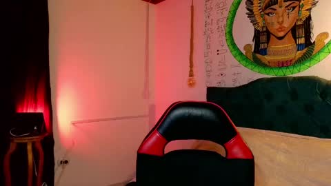 michell online show from April 20, 9:51 pm