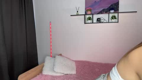 Melissa online show from October 13, 5:09 am