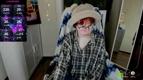 Snapshot of melissa_wells chatting on October 23, 9:04 pm Melissa online show from October 23, 9:04 pm