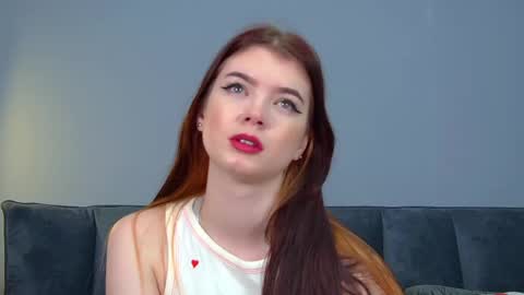 Melissa online show from April 18, 7:58 pm