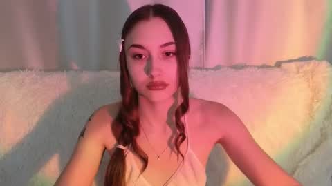 Snapshot of melissapristine chatting on October 2, 3:05 am Mel online show from October 2, 3:05 am
