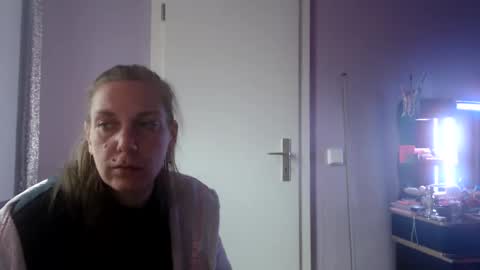 Melli online show from October 27, 2:17 pm