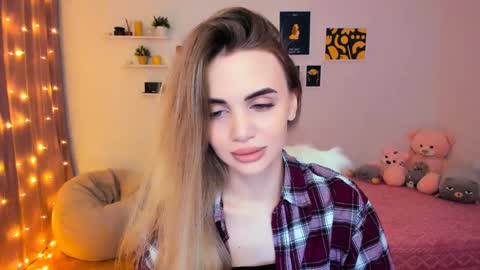 Snapshot of mellifluoustess chatting on January 17, 9:39 pm Tessa online show from January 17, 9:39 pm