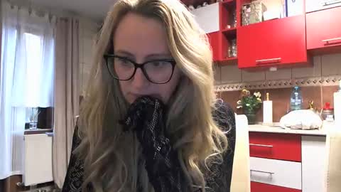 Melly online show from October 27, 7:08 am