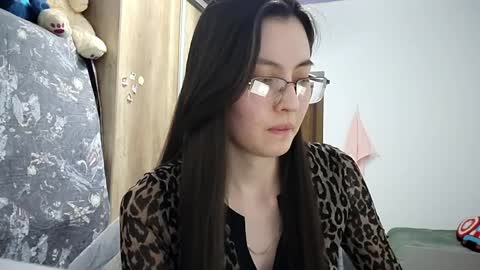Nika online show from May 4, 4:24 pm