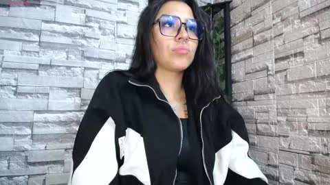 MELODY  HILS online show from January 27, 1:09 pm