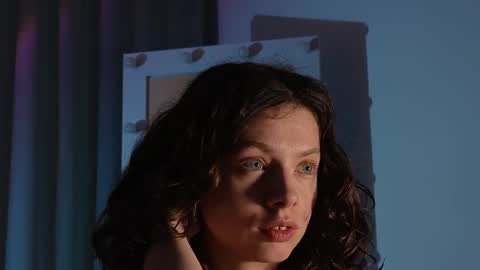 melody  online show from January 18, 2:15 pm