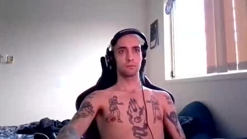 meme4days online show from January 15, 8:05 pm