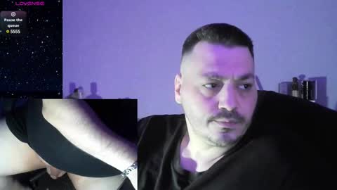 Memphis online show from December 8, 3:45 pm