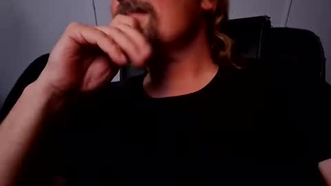 men10_12_1983 online show from September 14, 6:42 pm