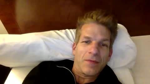 Andres online show from November 14, 5:42 am