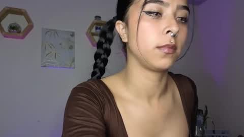 Snapshot of mencia_sharmaa chatting on October 28, 3:07 am Menca of your love online show from October 28, 3:07 am