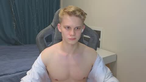 Mickey online show from December 3, 10:10 pm