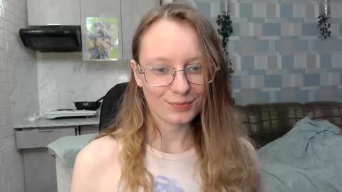 Snapshot of meowcr chatting on September 9, 3:56 pm meowcr online show from September 9, 3:56 pm