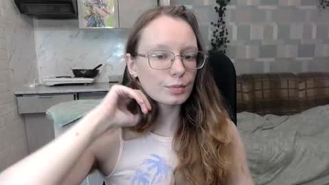 Snapshot of meowcr chatting on September 10, 7:37 pm meowcr online show from September 10, 7:37 pm