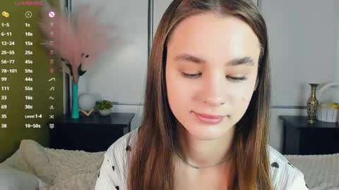 Julie online show from April 10, 7:46 am