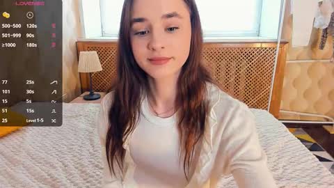 Julie online show from November 25, 9:52 am