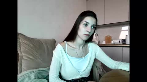 LEVA online show from April 19, 4:30 pm