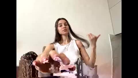 LEVA online show from April 12, 10:30 am