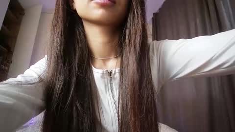 meriannabell online show from November 5, 11:45 am