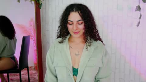 Merida Bell online show from October 1, 11:36 pm