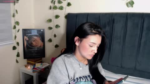 Merilyn  online show from September 19, 3:32 am