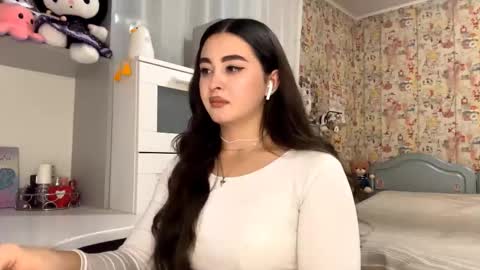 Enni online show from December 15, 6:15 pm