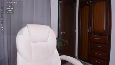 instagram fernandatoloza01  online show from March 7, 4:12 am