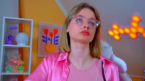 Merlin online show from April 22, 6:37 pm