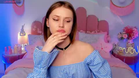 Anna online show from April 15, 5:55 am