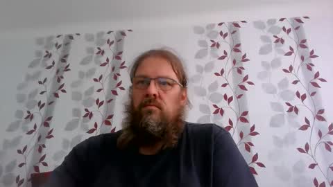 Snapshot of metallbuddy chatting on September 28, 10:13 am ask me online show from September 28, 10:13 am