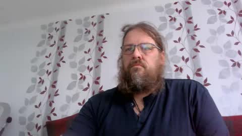 Snapshot of metallbuddy chatting on October 11, 8:08 am ask me online show from October 11, 8:08 am