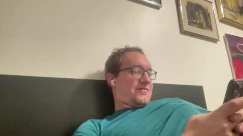 metallica92786 online show from April 19, 2:56 am