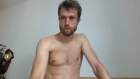 mew online show from August 6, 9:18 am