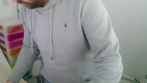 mg-of online show from November 18, 9:01 am