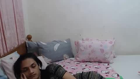 Mary Mhae online show from January 7, 6:02 pm