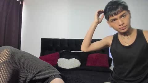 Snapshot of mhatias_ chatting on October 6, 11:28 am MATHIAS online show from October 6, 11:28 am
