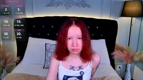 Mia online show from July 21, 6:10 pm