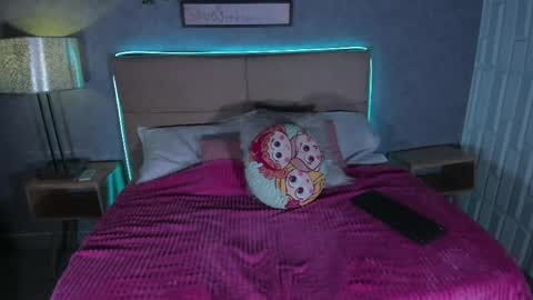 Mia1blaze online show from April 29, 3:22 am