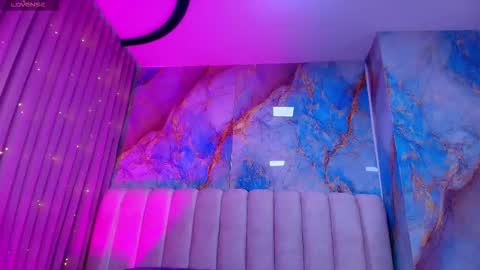 Emi online show from March 7, 7:14 pm