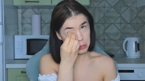 Mia online show from March 9, 2:18 am