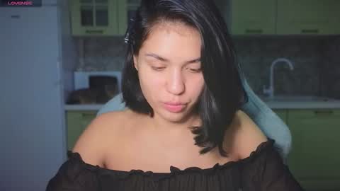 Mia online show from October 15, 11:16 pm