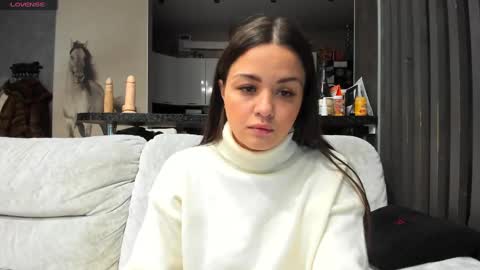 Snapshot of mia___mur chatting on January 15, 2:17 am Mia online show from January 15, 2:17 am