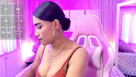 mia_bm_ online show from February 5, 1:58 pm